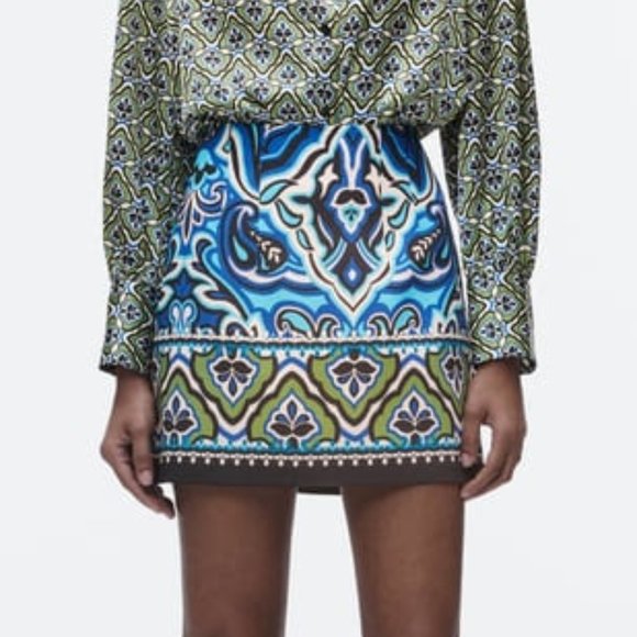 ZARA Multicolored Paisley Print Mini Skirt - Picture 1 of 12